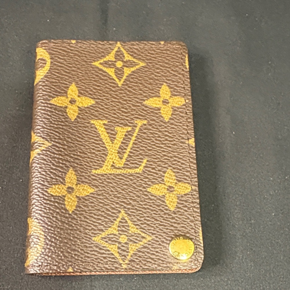 Louis Vuitton Monogram Porte Cartes Pression Card & Photo
Holder